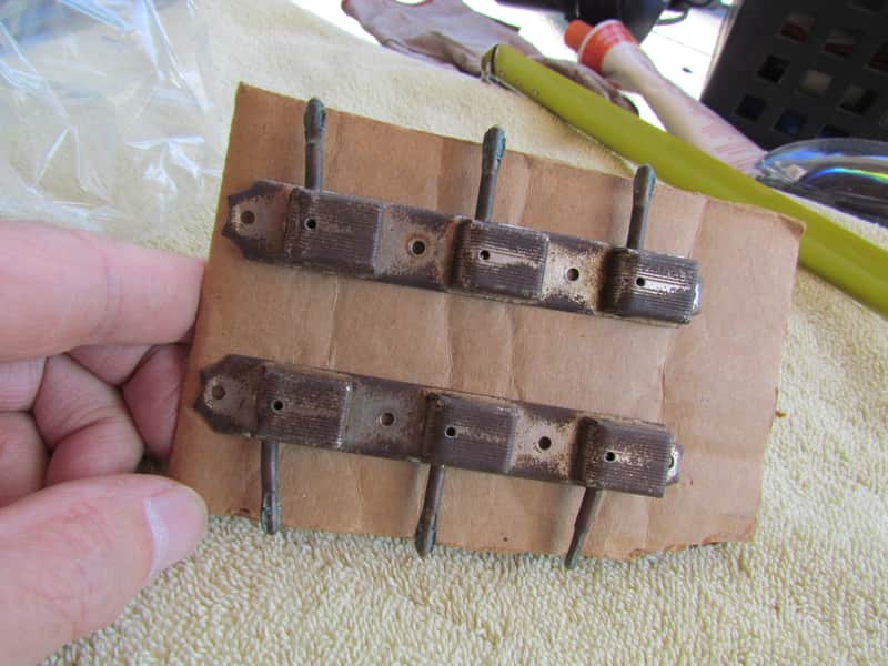 Kluson No Line 3 Per Side Strip Tuners Rusty Crusty Bent Shaft Needs Buttons Vintage Kluson Tuning Machines Need Buttons Fits J-45 Les Paul Jr & More Needs Buttons Genuine Vintage Part Beat To Crap!! image 1