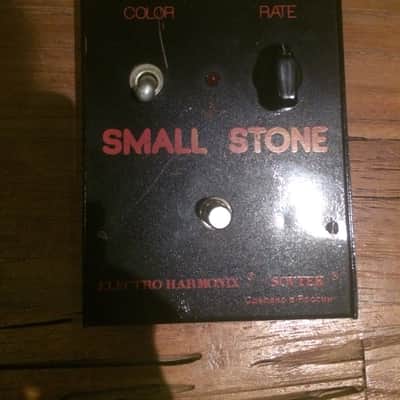 Electro-Harmonix Nano Small Stone Phase Shifter V1 | Reverb Canada