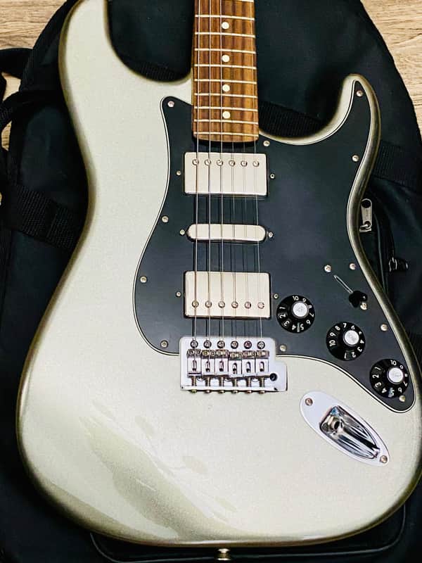 Fender Blacktop Stratocaster HSH - Titanium - Nice!
