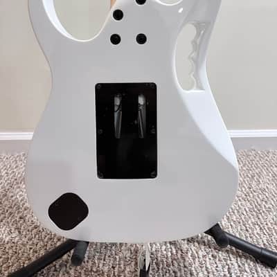 Ibanez JEMJR-WH Steve Vai Signature with Jatoba Fretboard 2018 - Present White image 6