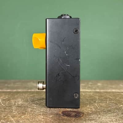 Markbass MB Mini Boost 2010s - Black/Yellow image 5