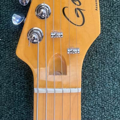 Godin Session SG MN 2010’s - Cherry Burst image 7