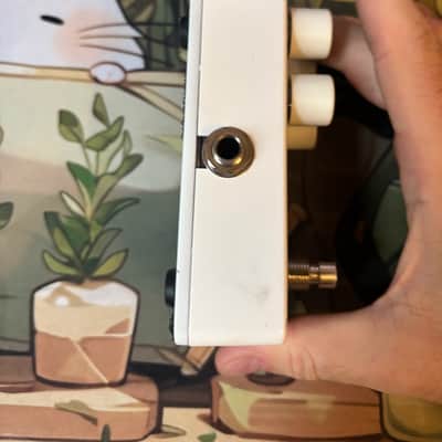 Electro-Harmonix Canyon 2017 - Present - White image 2
