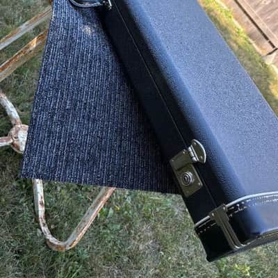 VINTAGE 1970's RICKENBACKER 4001 BASS CASE w/KEYS image 5