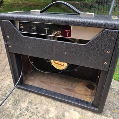1966 Fender Vibro Champ image 9