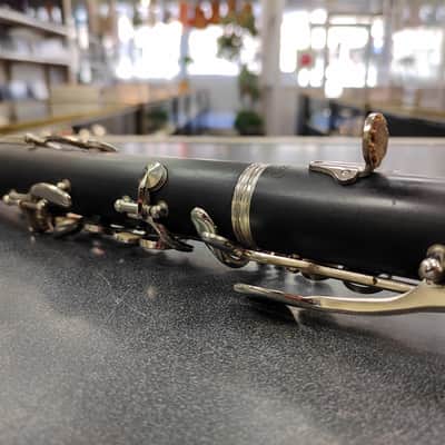 Millennium Winds Bb Student Clarinet with Yamaha 4C Mouthpiece 2020's - Black image 5