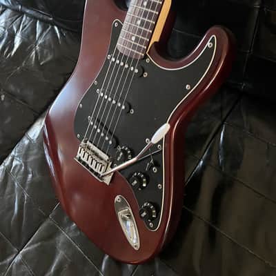 Squier Stratocaster 2004-2007 - Walnut image 12