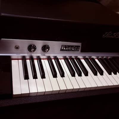 Rhodes Piano Bass - Black image 2