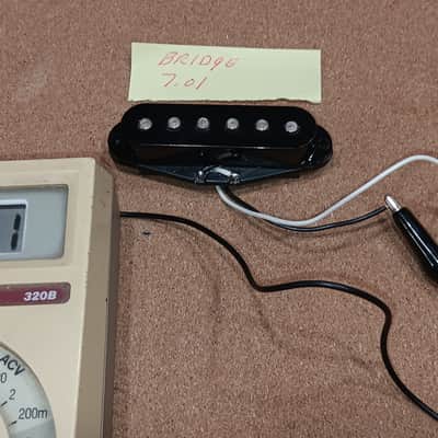 Fender Squire Buddy Guy Pickups image 2
