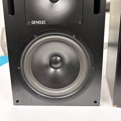Genelec 1032A 10" Powered Nearfield Studio Monitor pair 1992 - 2013 - Black image 2