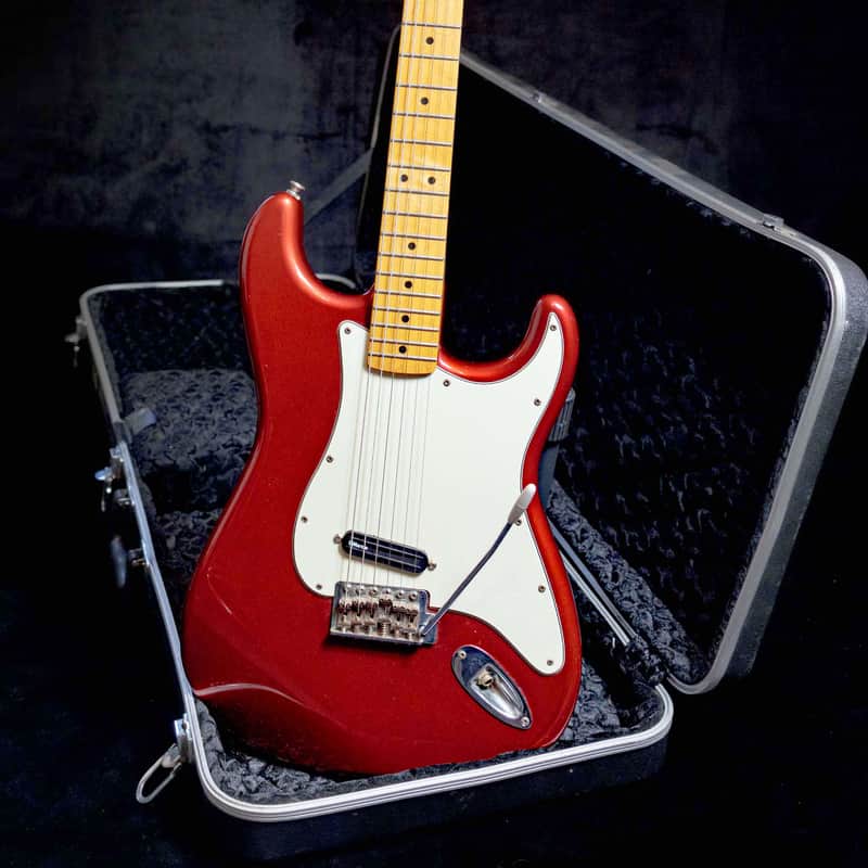 Fender Stratocaster (Standard) Candy Apple Red - 2011 image 1