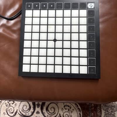 Novation Launchpad X Pad Controller 2019 - Present - Black image 2