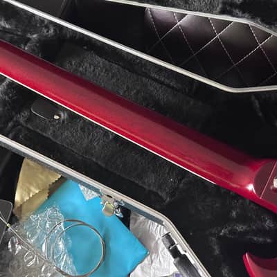 2010 Gibson SG Classic and Case Heritage Cherry image 5