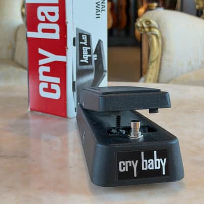 DUNLOP GCB95 Cry Baby Standard Wah image 3
