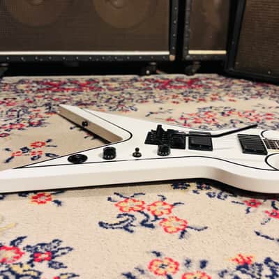2008 Dean SplitTail Floyd Zakk Wylde w/ OHSC - Limited Edition - Classic White w/ Pinstripe image 15