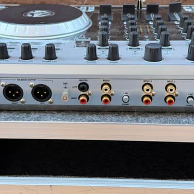 Numark N4 4-Deck DJ Controller & Mixer with Flight Case image 3