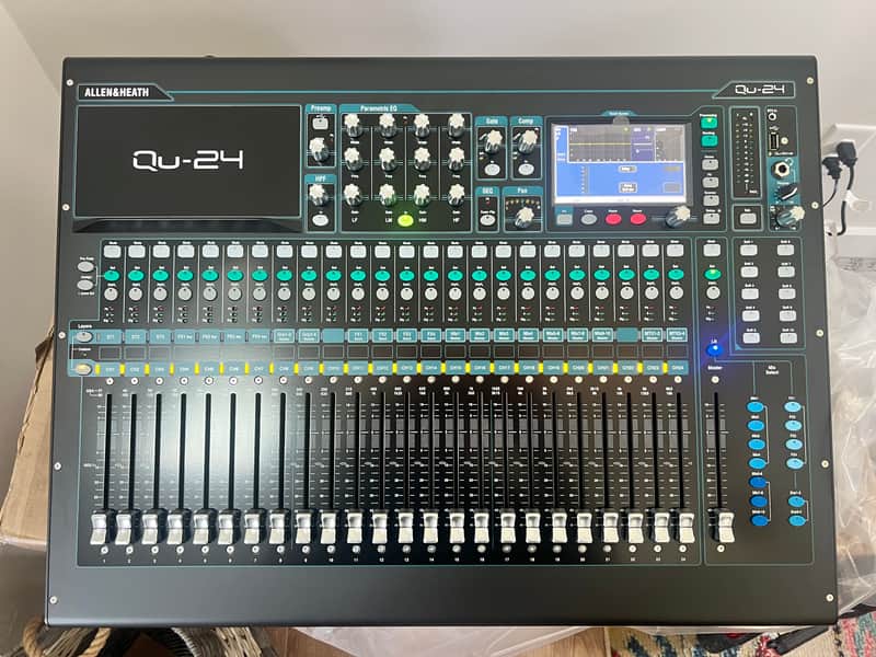 Allen & Heath QU-24C Chrome Edition 24-Channel Digital Mixer 2010s - Black image 1