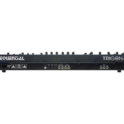 Sequential Trigon-6 Polyphonic Analog Keyboard Synthesizer [DEMO] image 6