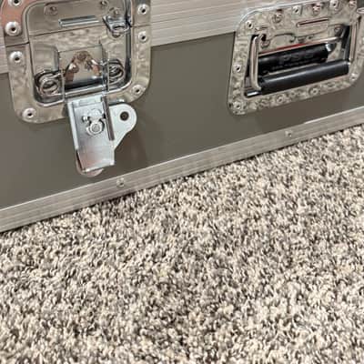 Universal Audio 6176 Channel Strip 2003 - Present - Silver image 2