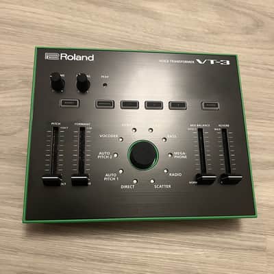 Roland AIRA VT-3 Voice Transformer | Reverb