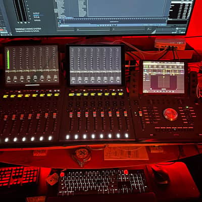 Avid Pro Tools Dock 2010s - Black w/ Apple 2020 iPad 8 10.2 in Retina (A2270) image 2