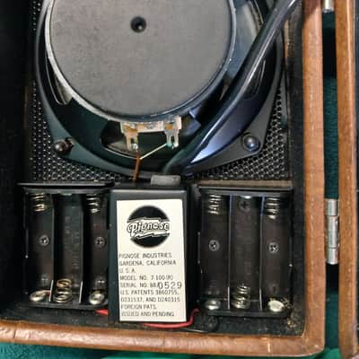 Pignose 7‑100(R) Vintage – Late 70s / Early 80s – Great Condition – Battery Box Included 1978_1982 Serial number: 806529 - Brawn image 3