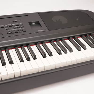 Yamaha DGX670 88-Key Portable Grand Piano (Black) image 4