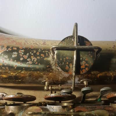 1934 BUESCHER TRUE TONE BARITONE SAX USA image 16