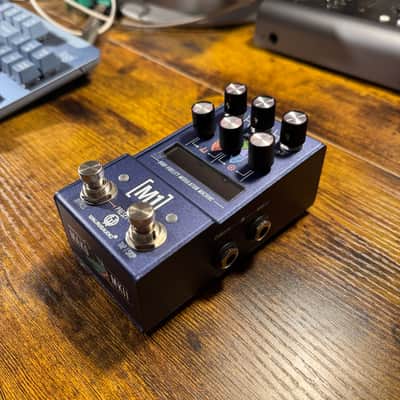 Walrus Audio Mako M1 MKII High-Fidelity Modulation Machine 2024 - Present - Blue image 8
