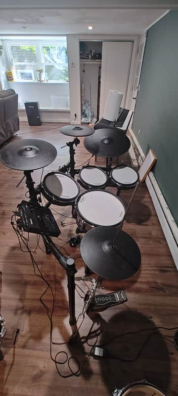 Roland TD-27KV V-Drum Kit with Mesh Pads 2020 - Present - Black image 1