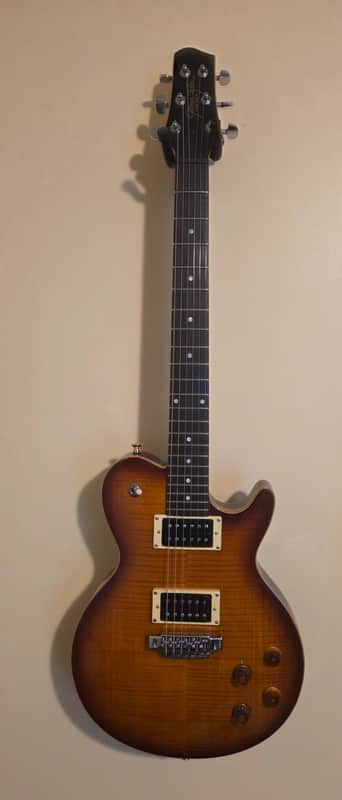 Line 6 JTV-59 James Tyler Variax Modeling Electric Guitar