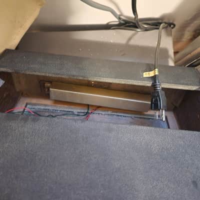 Crestwood Solid State Amp Unknown 60s/70s? - Black tolex image 3