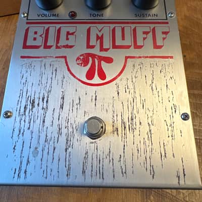 Wooden box Electro-Harmonix Big Muff Pi 2000 - Present - Silver / Black / Red image 3