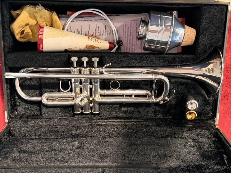 Yamaha Allegro YTR-5335G Bb Trumpet 2000s - Silver