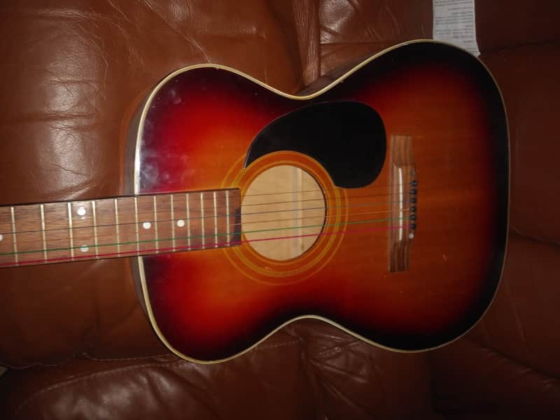 Hondo Dreadnought Acoustic Vintage Sunburst image 1