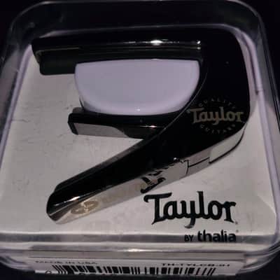 Taylor Pearl Thalia guitar capo Black Chrome image 5