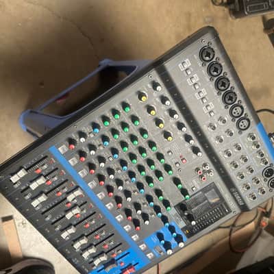 Yamaha MG12XU 12-Channel Analog Mixer 2016 - Present - Black image 5