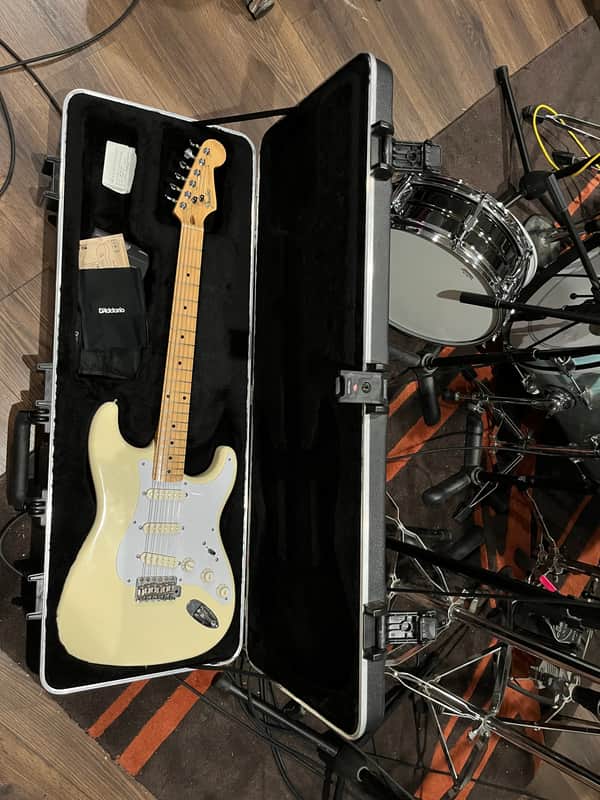 Fender ST-STD Standard Series Stratocaster MIJ image 1