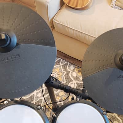 Alesis Nitro Max Mesh Electronic Drum Set with Expansion Pack 2024 image 4