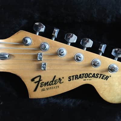 Fender Stratocaster with 3-Bolt Neck, Rosewood Fretboard 1973 - 1978 - Black image 4