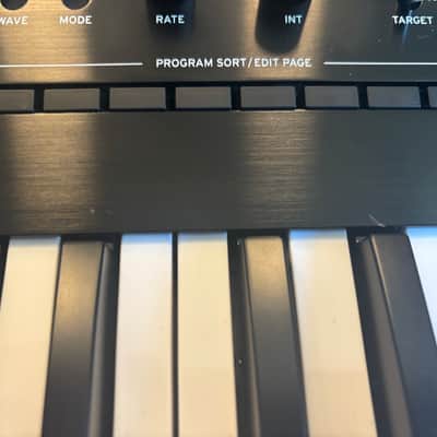 Korg Prologue 16 Polyphonic 61-Key 16-Voice Analog Synthesizer 2018 - Present - Black/Wood image 6