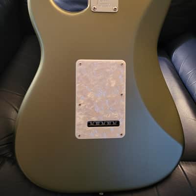 Fender stratocaster american elite 2018 - satin jade green pearl metallic image 6