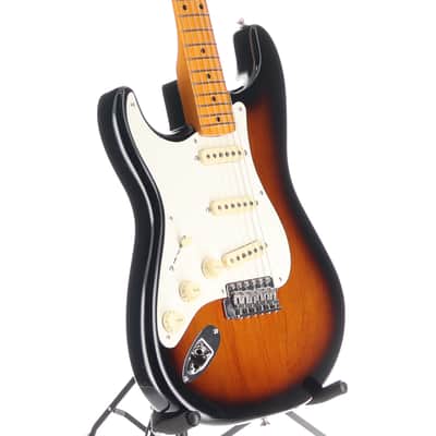 Fender American Vintage II 1957 Stratocaster Left-Hand, Maple Fingerboard, 2-Color Sunburst (L8)(64371) (64371) image 3