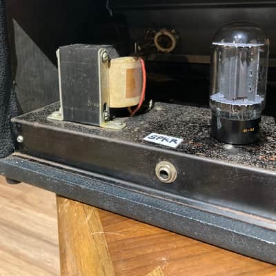 Supro Taurus model S6625 1966 - Blue image 9
