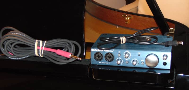 PreSonus AudioBox iTwo USB Audio Interface with 15' 1/4" Male Cable Plus USB power cable image 1
