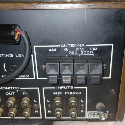 Marantz Model 2275 75-Watt Stereo Solid-State Receiver 1974 - 1977 -Fully Restored Silver with simulated woodgrain vinyl cover image 8