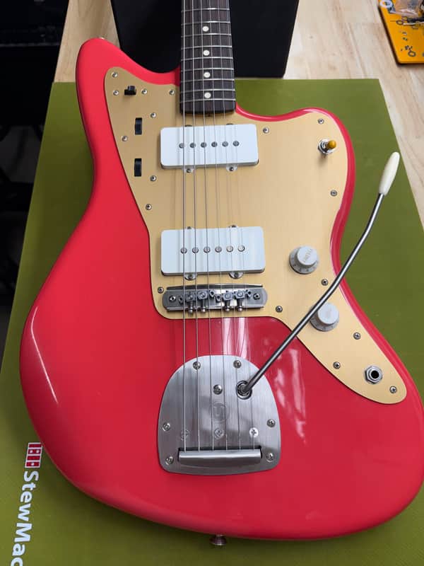 Fender Limited Edition Vintera II Road Worn '50s Jazzmaster Mastery Upgrades