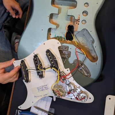 Fender Standard Stratocaster RW 2001 image 5