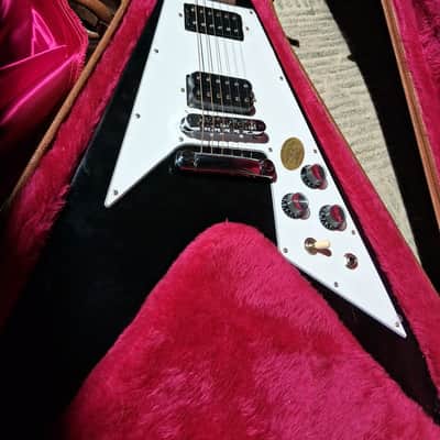 (Still In Factory Plastic) Mint Gibson Flying V '67 1990-2002 - Ebony image 4