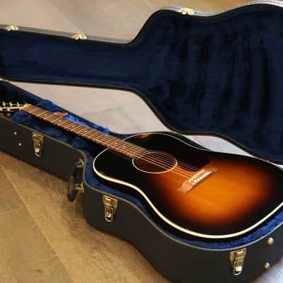 2001 Gibson J-45 Standard Acoustic/ Electric Dreadnaught Guitar